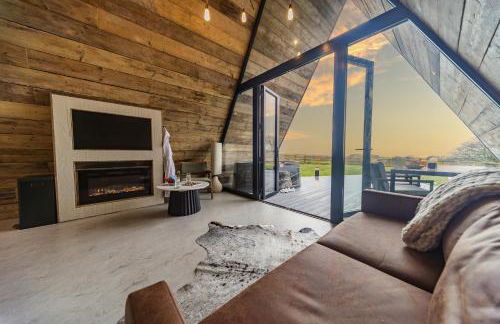 The Tri-Pod - Photo 5