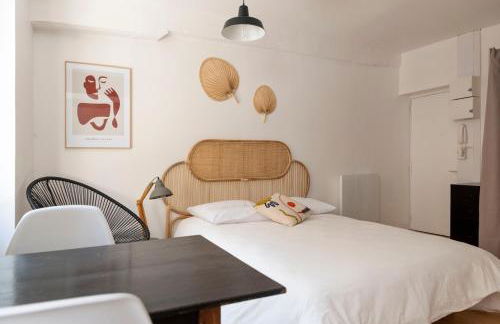 Charmant studio en plein coeur du centre-ville - Photo 3