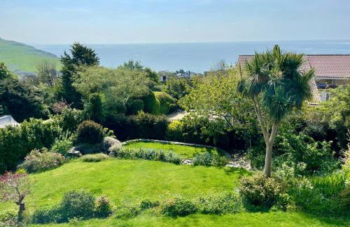 Stunning Charmouth Property with Bay views! - Photo 29