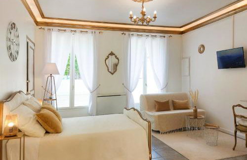 Le Petit Versailles - Face gare - Wifi - Baignoire - Foto 17