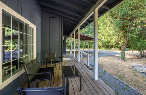 Updated Large River Front Home with Hot Tub - Foto 34