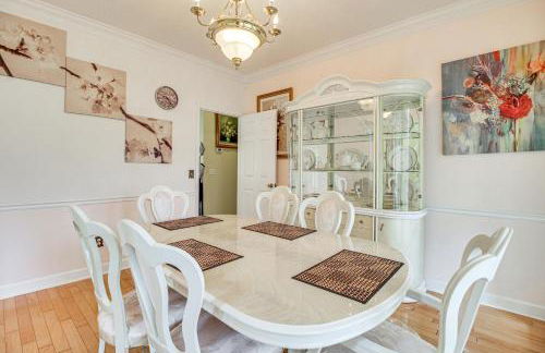 Spacious Richmond Hill Hideaway with Deck! - Foto 12