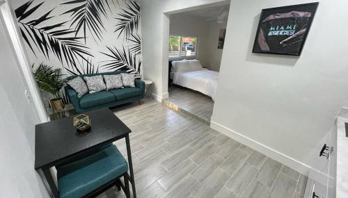 The Vice City Suite - Private stay with Free Parking in the Heart of Miami - Foto 2