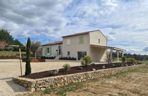 Maison à Saint-Remèze avec Piscine, 8 Pers, Animaux Acceptés, Jardin 2000m² et Studio Indépendant - FR-1-382-201 - Foto 2