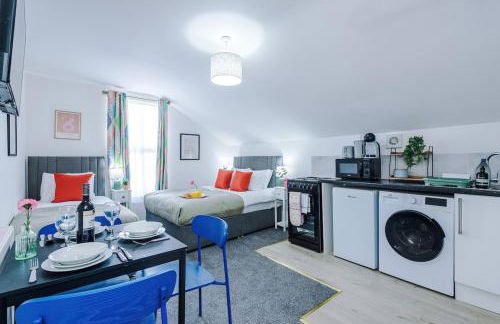 Jephsons Lodge Studio 9 - WiFi, 5 Mins Walk to Town Centre, Free Parking, Netflix, Prime & Disney - Foto 1