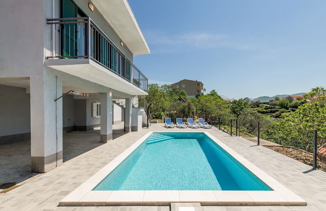 Vacation House With the Pool, Near River Cetina - Foto 20