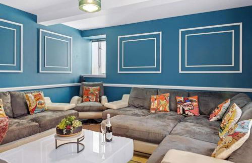 Luxurious 3 Bedroom Apartment in Park Estate - Photo 28