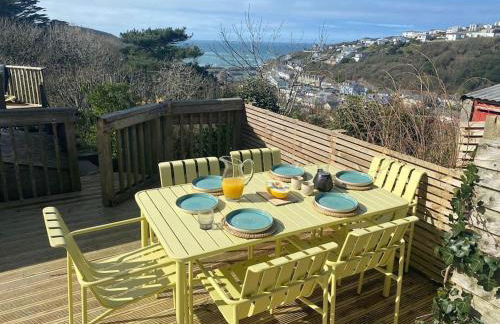 Cliffside 3 Bedroom House with Sea Views - Photo 11