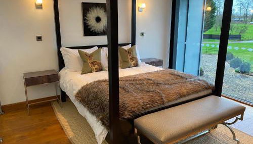 The Farmyard Adults Only - Foto 2