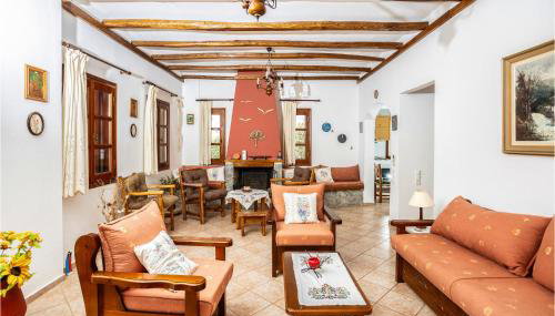 5 Bedroom Lovely Home In Agios Vasilios - Foto 2