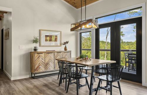 Luxury Hot-Tub WiFi - A Red River Barnhouse - Foto 26