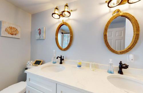 Meet Me at the Cape - Photo 16