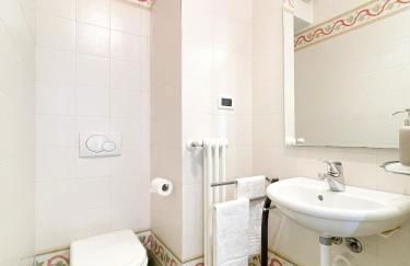 Villa Luminosa, Lake View & Private Parking - Foto 7