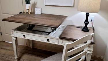 Judy House - Photo 3