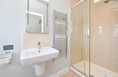 Lakeside House on Retallack Resort with Hot Tub 110 - Foto 20