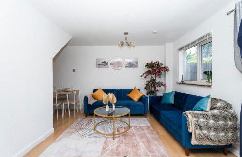 Homely Hornchurch - 5 Bed House - Foto 7