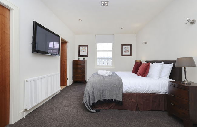 JOIVY Executive 2-Bed Apt With Stunning Roof Terraces - Foto 9