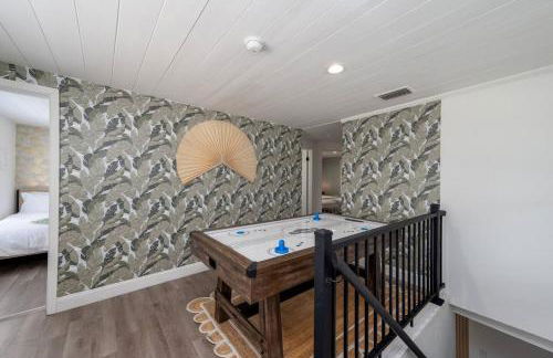 Cocoa Hideaway with Air Hockey, Darts and Beach Gear - Foto 2