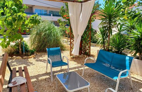 House GITA - Photo 9