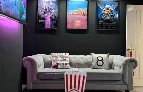 Now Screening…Large Movie Place 60 Inch TV (Sleep 11) - Photo 9