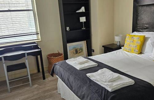 Spacious Two Bedroom Apartment in South Kensington - Foto 10
