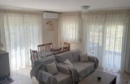 Elena M Fanari - Foto 11