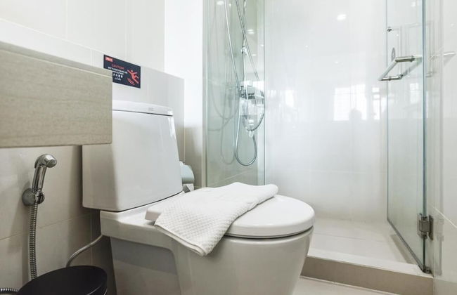 Locals Sathorn Siamese Nang Linchee - Foto 39