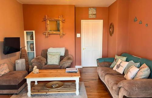 Blue Anchor House - Seaview, Hot Tub Apartments - Photo 56