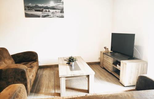 ⁂⁂ LE CHAMOIS Appartement [CLEDICIHOME] / Magnifique vue sur les montagnes / 4 KMs DE GERARDMER ! ⁂⁂ - Foto 10