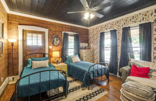 1925 Craftsman Bungalow - 1 Mi to Dtwn Waxahachie! - Foto 14