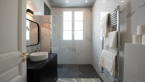 Chic apartment 1BR-2P - Arc de Triomphe - Foto 4, Shower