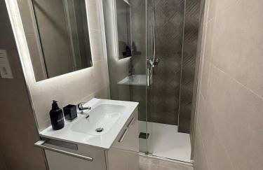 Nuevo! En el Centro con Azotea Solarium, Parking, Metro y AVE - Photo 46