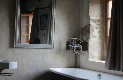 La petite Maison du Bonheur & Jacuzzi - Photo 77