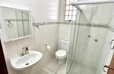 Casa Ampla - Ótima Localização - Foto 7