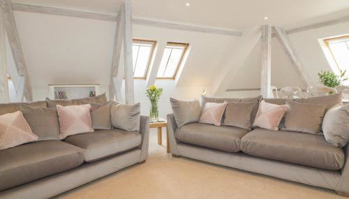 Stores & Supplies - Foto 3