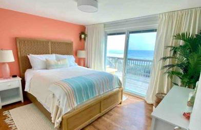 Nautical Endeavors Beach House Steps from Surf - Foto 2