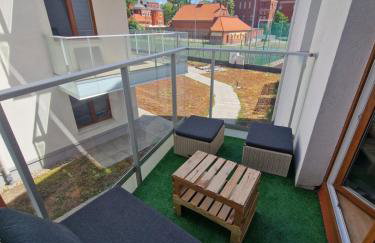 Apartament w Centrum z wanną z hydromasażem - Foto 33