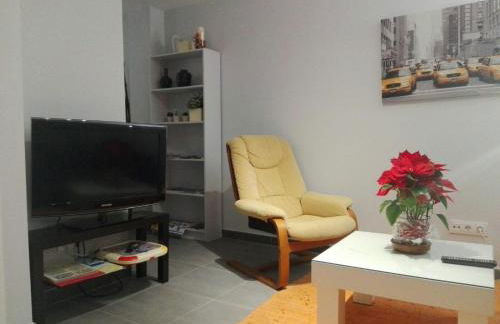 ESTUDIO INDEPENDIENTE ESTANCIA MINIMA 28 noches contrato de temporada - Foto 1