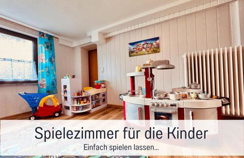 Großes Ferienhaus für 12 -17 Personen mit Whirlpool - Spielzimmer und Garten - Photo 7