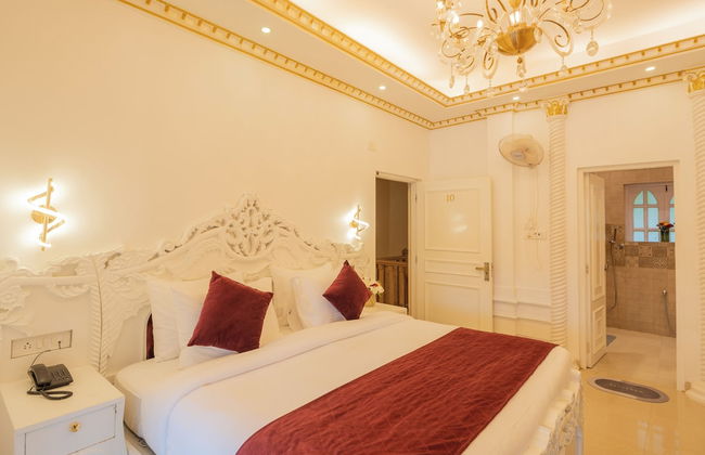 Emperor Ozran by Alaya Stays - Photo 68