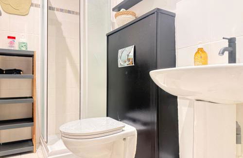 Studio Boho-Chic en hyper-centre de Moulins au calme, confort, Wifi rapide, Parking en face, Arrivée autonome - Foto 11