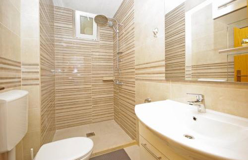 Vila Nova with private heating pool and jacuzzi - Foto 25