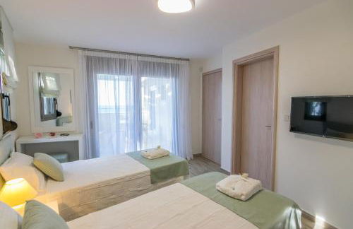 Villa Ilianthos - Photo 24