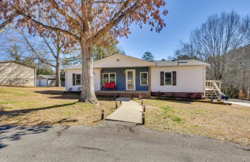 Deck, Grill and Dock Access Lake Keowee Retreat! - Foto 28