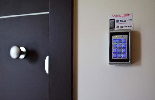 CHROMA Lodge Pikermi - Photo 26