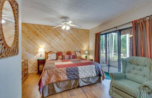 Expansive Angel Fire Home with Indoor Hot Tub! - Foto 24