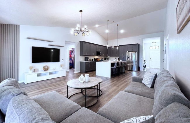 Beautifuly 5bd Pool Gm Hm, Legacy Park-409cr 5 Bedroom Home by RedAwning - Foto 16