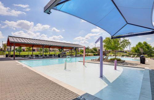 Private Yard and Pool Access Home in Krugerville - Foto 23