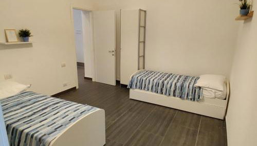 Vista sul carruggio, centro storico di Chiavari - Foto 5