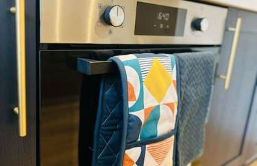 Spacious and Stylish Flat in Trowbridge, Wiltshire - Photo 12